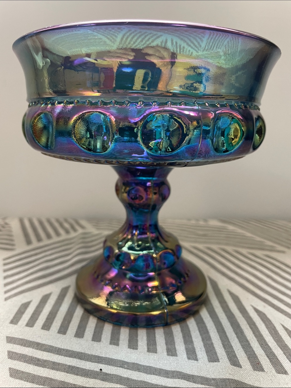 Carnival glass 5 inch wedding bowl with original box